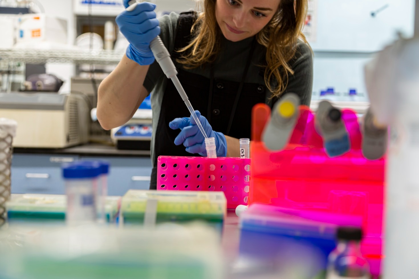 プラズモニクスとは何か？初心者向け解説